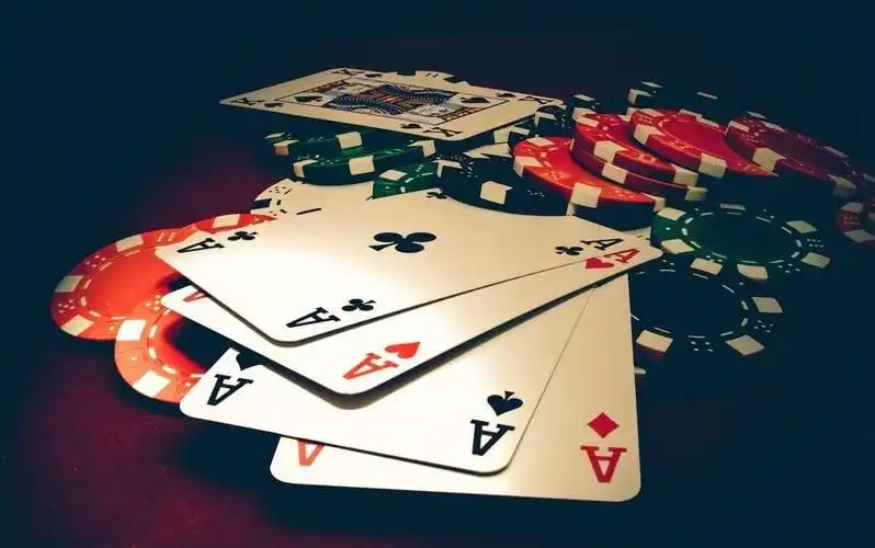 Filipino player browsing yy77 sports and casino games on mobile
